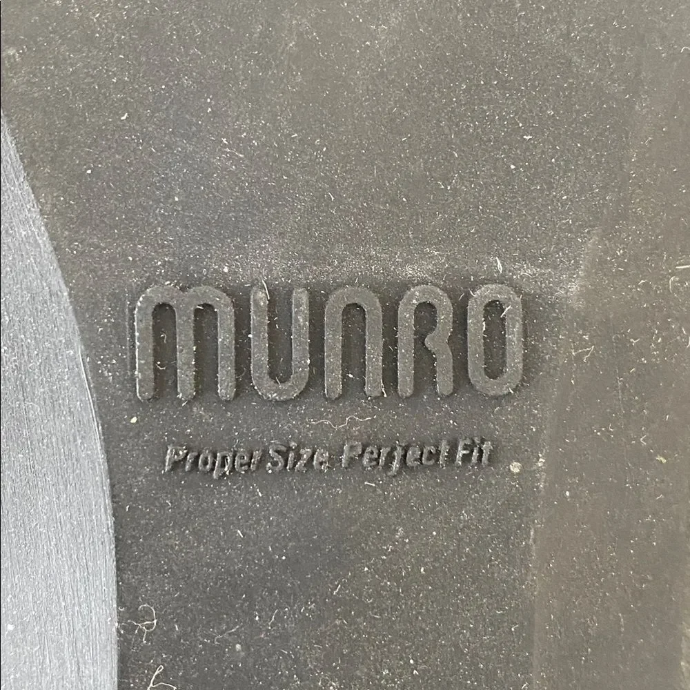 Munro Women’s Harrison II Loafer Sz 11 Black Leather Removal insoles Comfy
